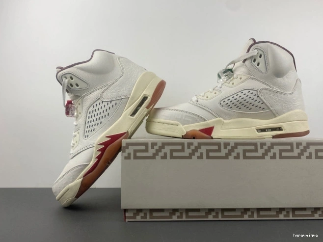 HYPE 5 Jordan Air HF8833-100 El Grito 0824